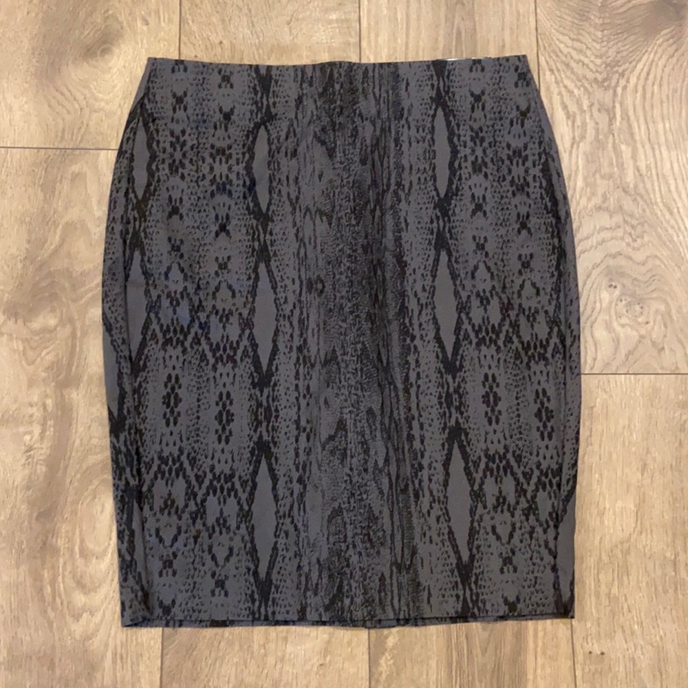 New NWT Banana Republic pencil skirt Sz 8